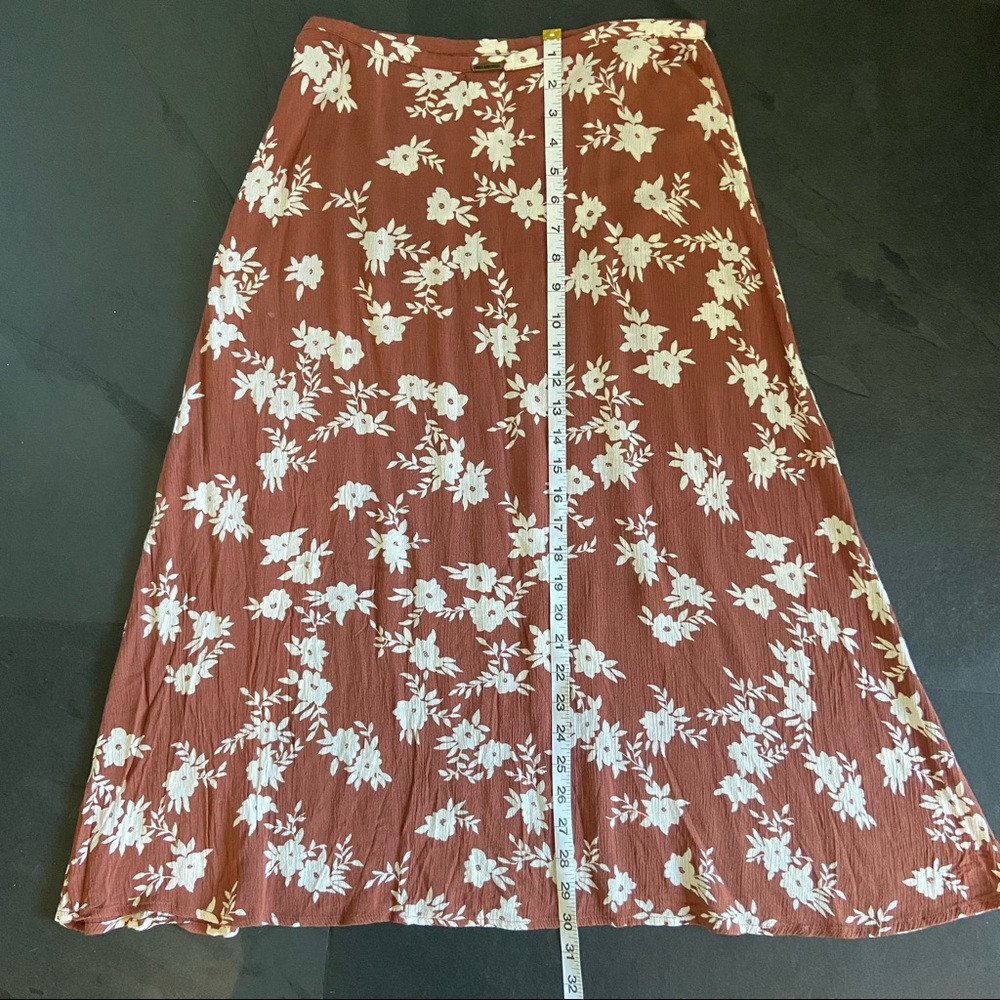 Billabong midi floral skirt 26